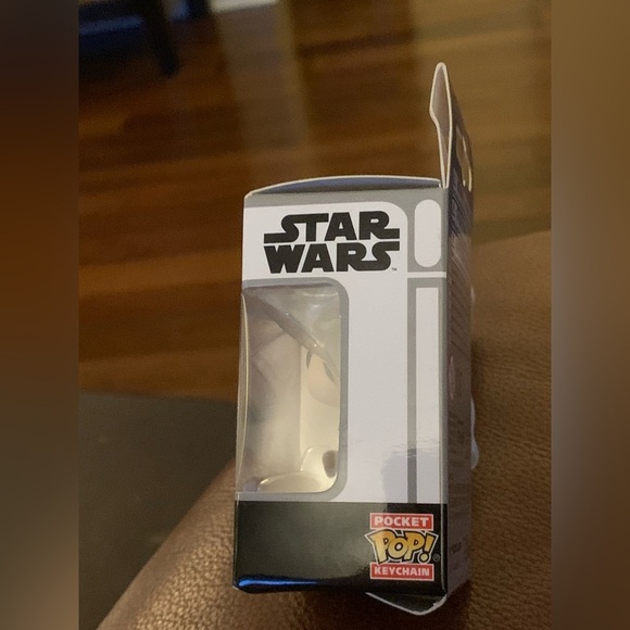 Star Wars Princess Leia Funko Pocket Pop! Keychain - Picture 3 of 5